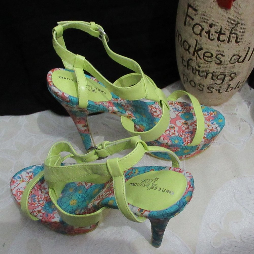 Lime green / Blue size 7 Chinese Laundry